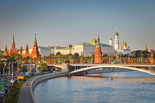 Moscow And Moskva River Background for Android, iPhone and iPad