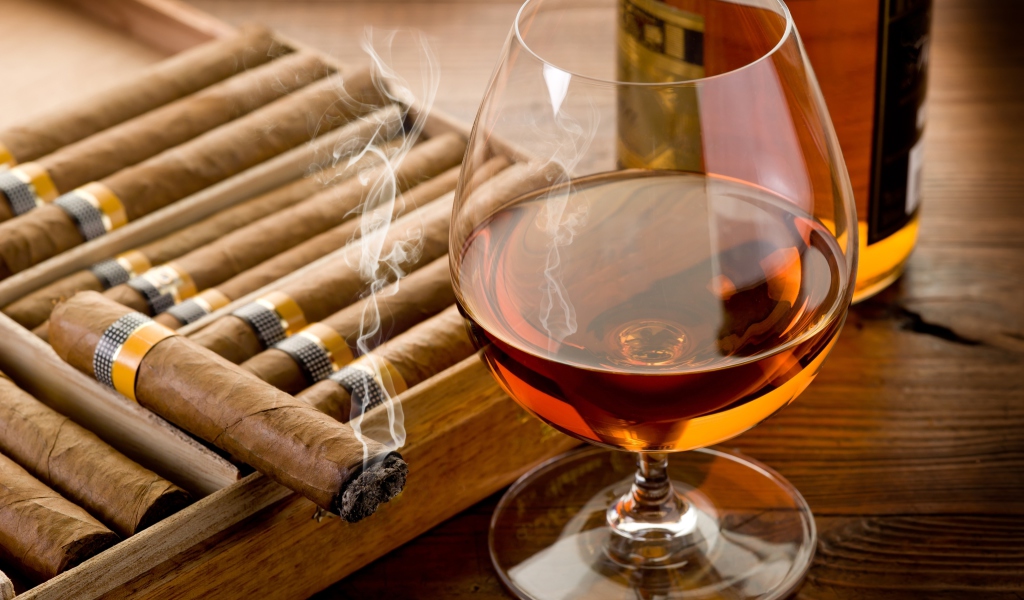Fondo de pantalla Cognac vs Cigars 1024x600