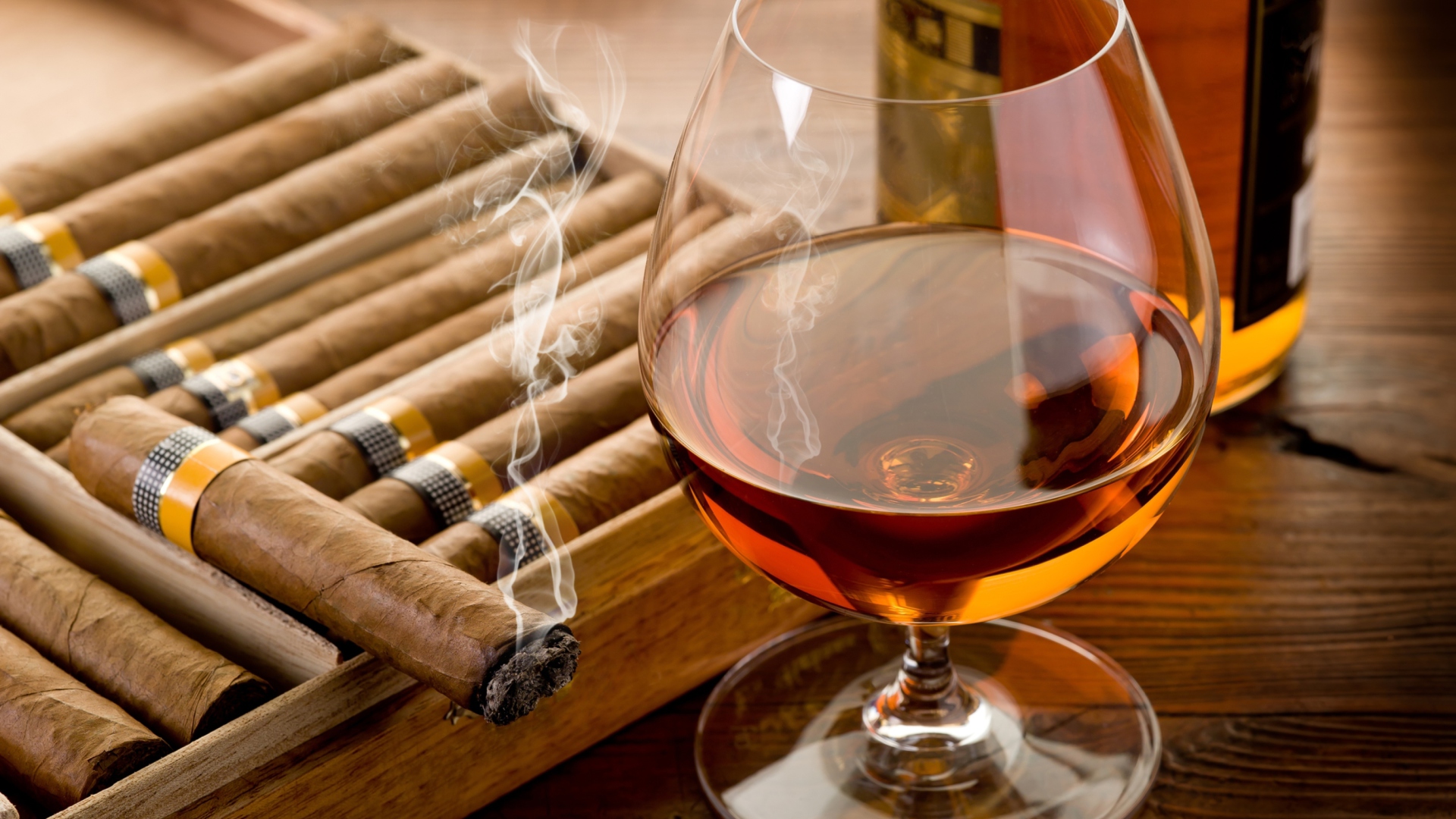 Das Cognac vs Cigars Wallpaper 1920x1080