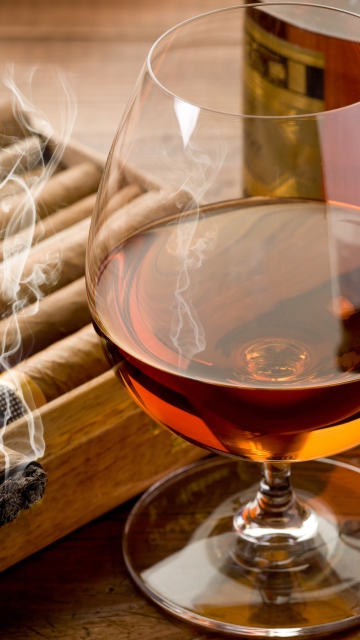 Fondo de pantalla Cognac vs Cigars 360x640