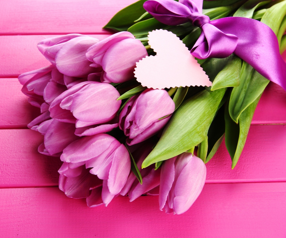 Обои Purple Tulips Bouquet Is Love 960x800