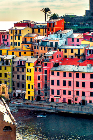 Screenshot №1 pro téma Colorful Italy City 320x480