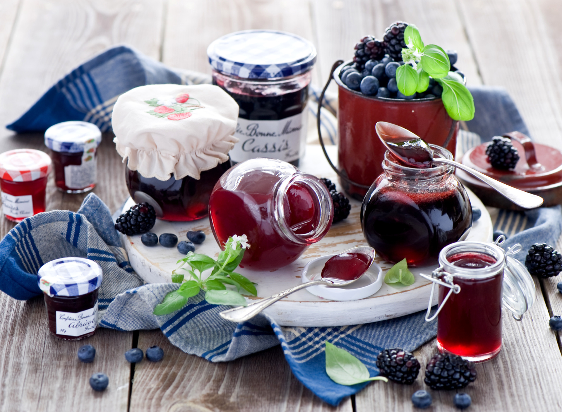 Blueberries and Blackberries Jam wallpaper 1920x1408