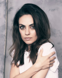 Das Mila Kunis Tempting Wallpaper 128x160