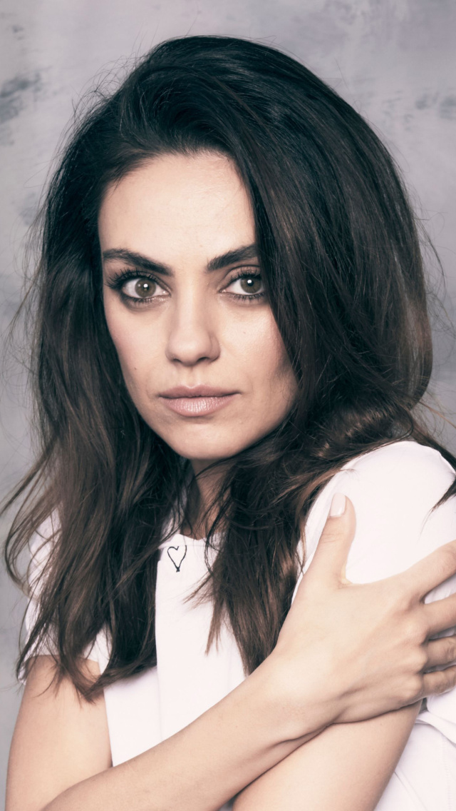 Mila Kunis Tempting wallpaper 640x1136