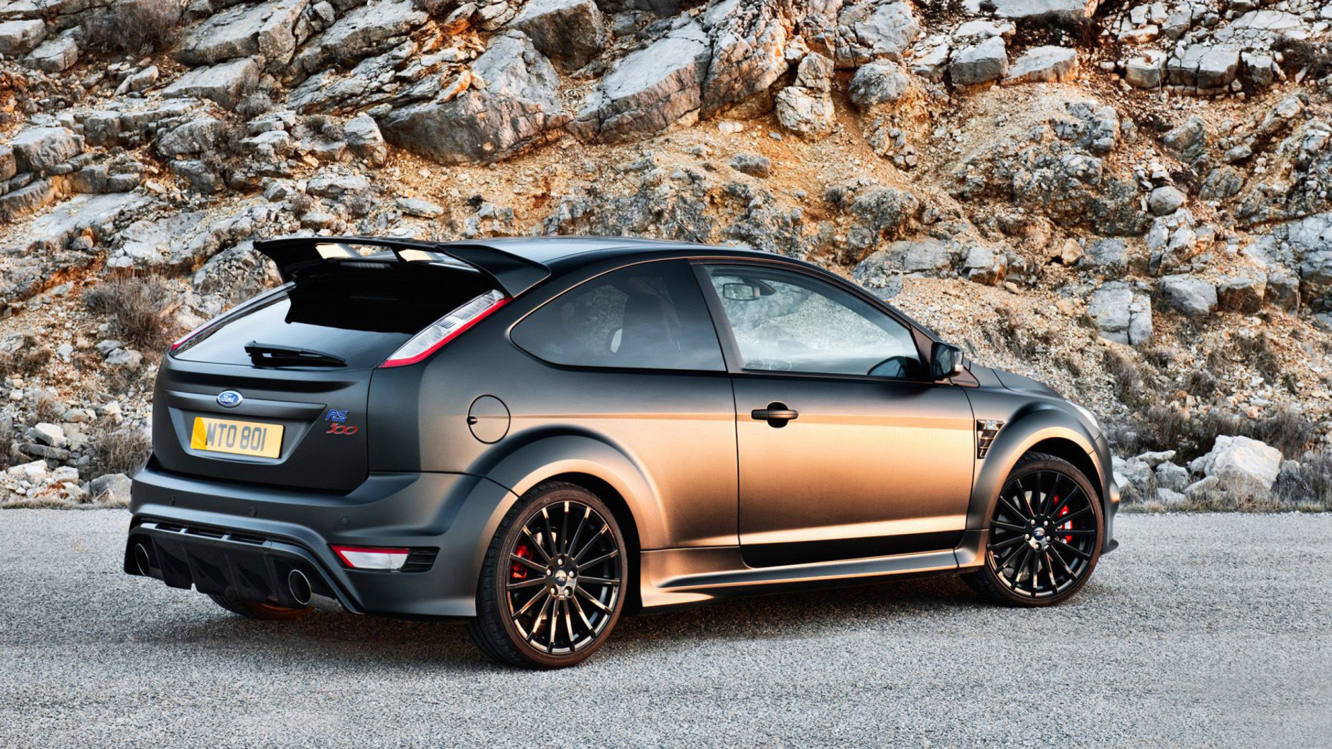 Обои Ford Focus RS500 1920x1080