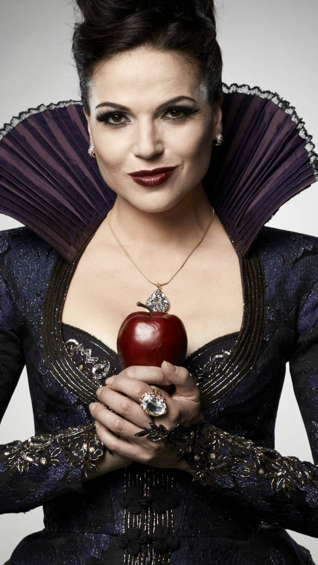 Das Evil Queen by Lana Parrilla Wallpaper 1080x1920