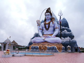 Lord Shiva in Mount Kailash wallpaper 320x240