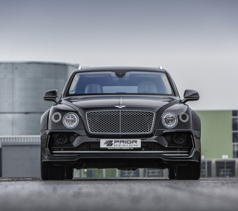 Bentley Bentayga SUV wallpaper 960x854