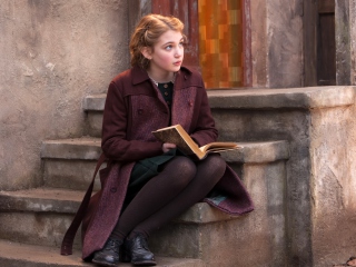 Sophie Nelisse In The Book Thief wallpaper 320x240