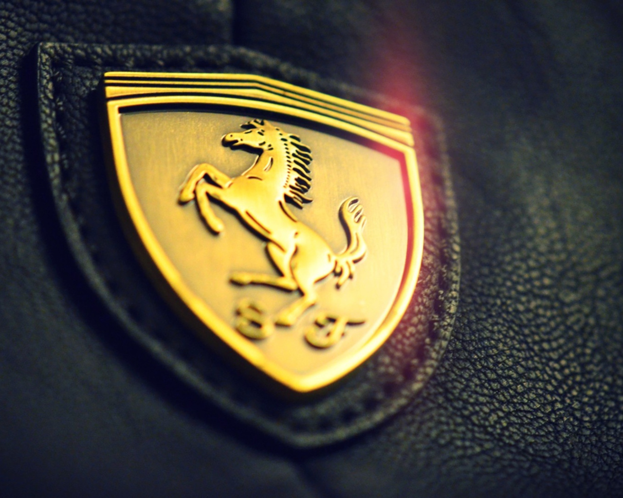 Screenshot №1 pro téma Ferrari Emblem 1280x1024