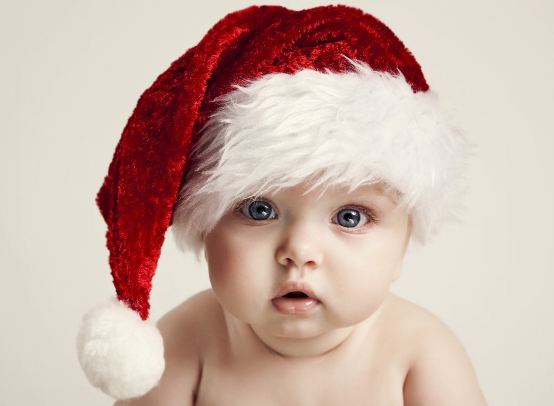 Sweet Baby Santa wallpaper 1920x1408