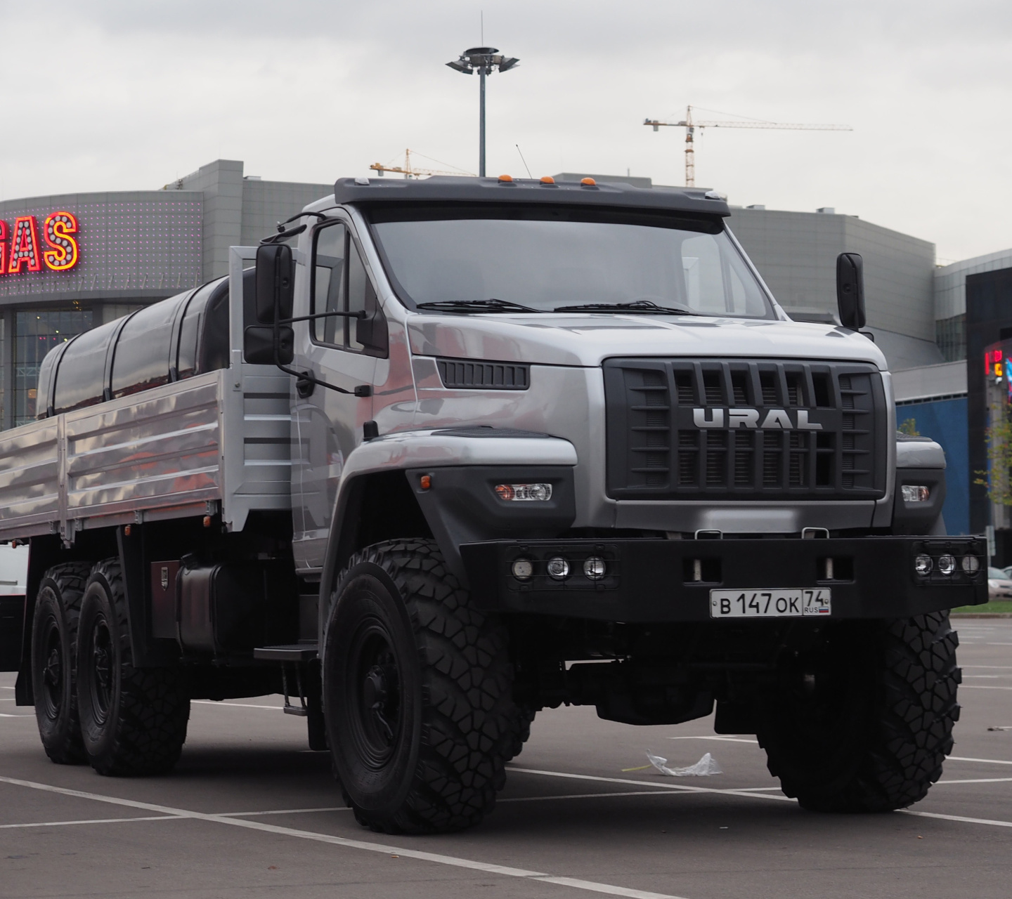 Das Ural Next Flatbed Truck Wallpaper 1440x1280