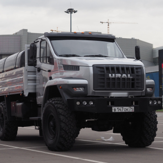 Картинка Ural Next Flatbed Truck на телефон iPad mini 2