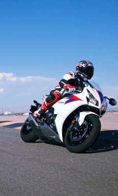 Screenshot №1 pro téma Honda CBR 1000RR Fireblade 240x400