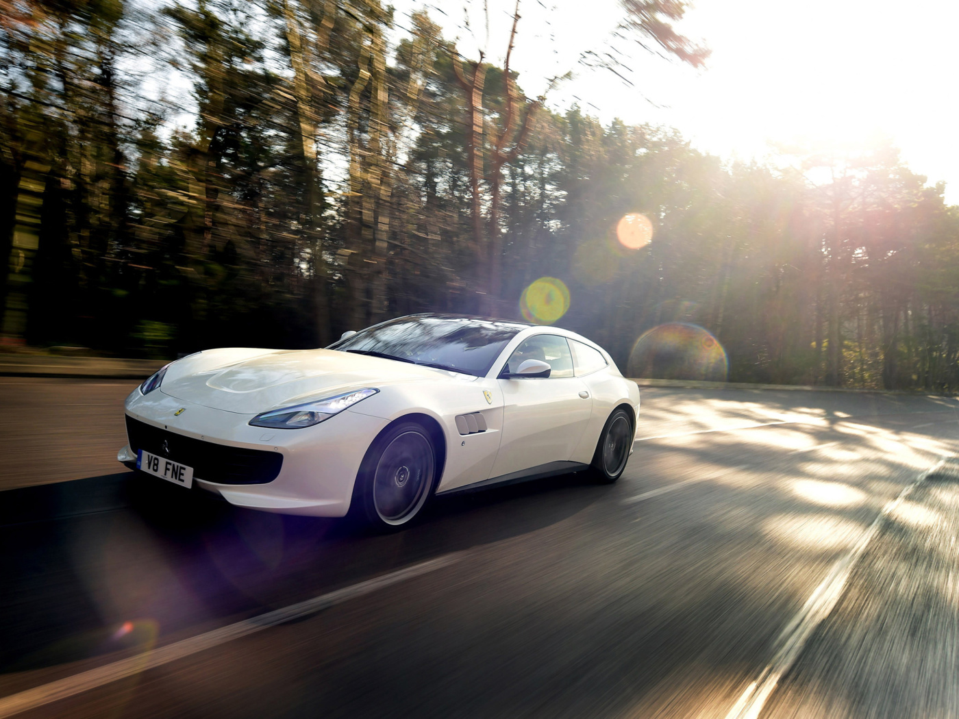 Das Ferrari GTC4Lusso Wallpaper 1400x1050