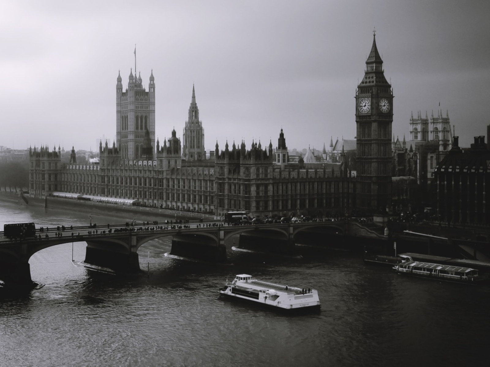London Black And White screenshot #1 1600x1200