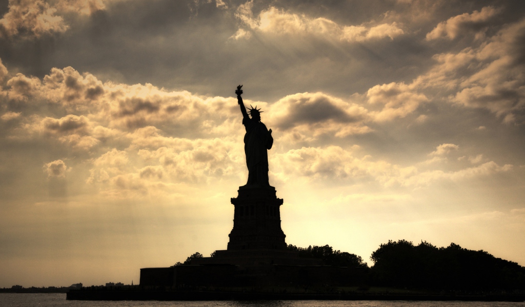 Обои Statue Of Liberty New York America 1024x600