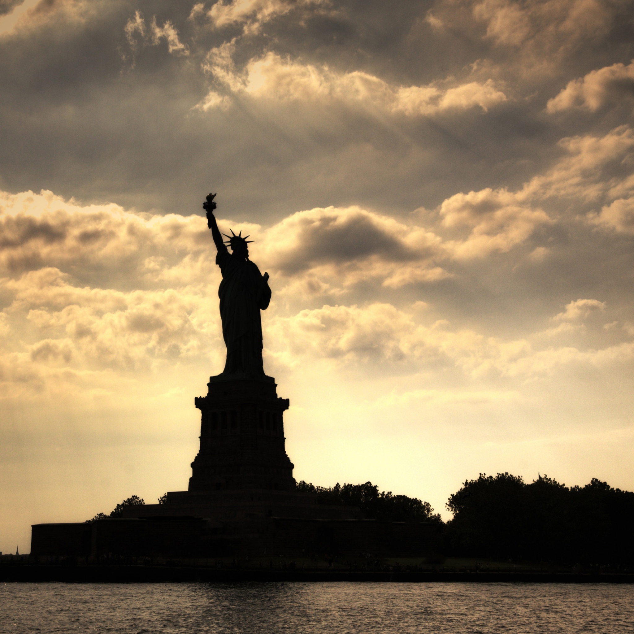 Das Statue Of Liberty New York America Wallpaper 2048x2048