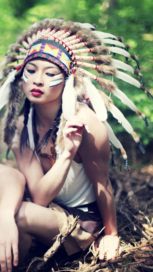 Indian Feather Hat wallpaper 640x1136