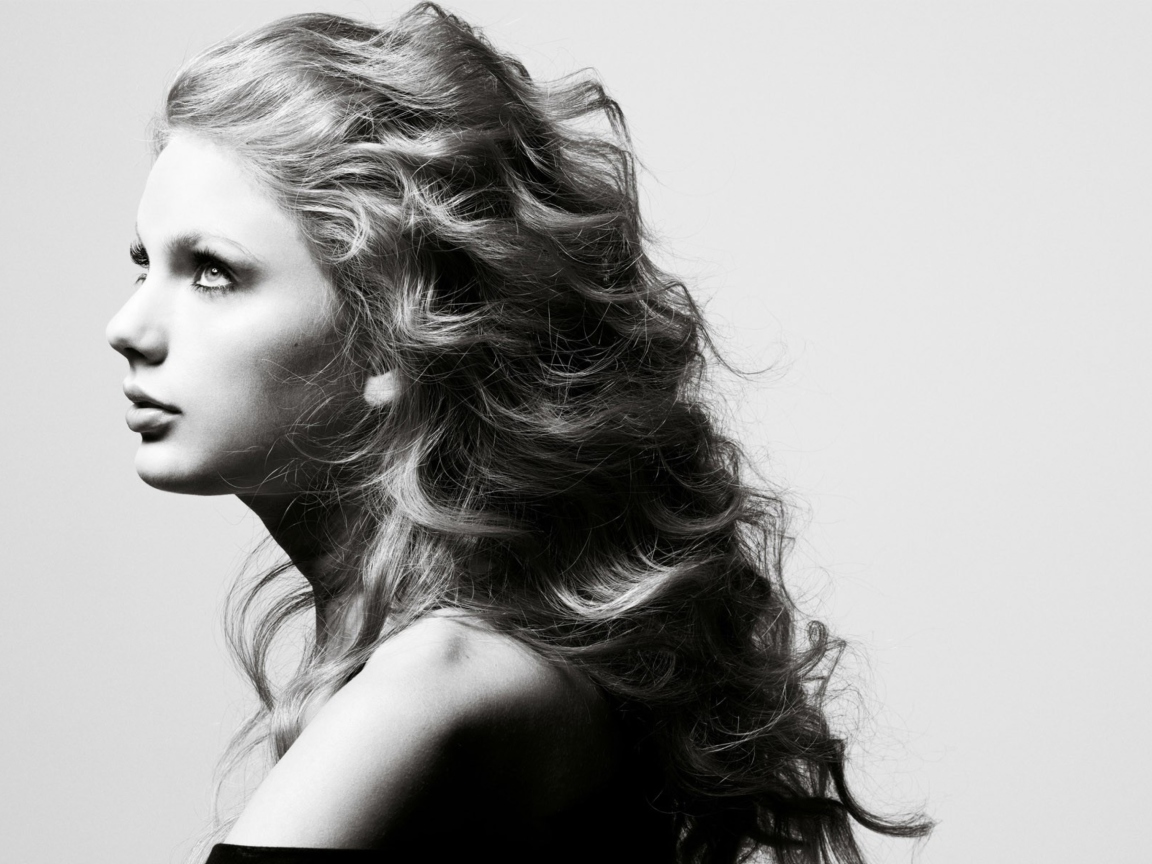 Taylor Swift Side Portrait wallpaper 1152x864