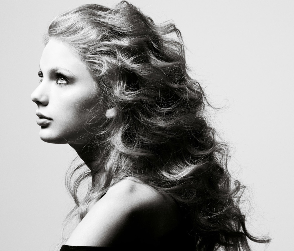 Taylor Swift Side Portrait wallpaper 1200x1024