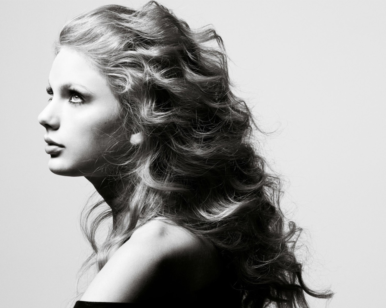 Screenshot №1 pro téma Taylor Swift Side Portrait 1280x1024