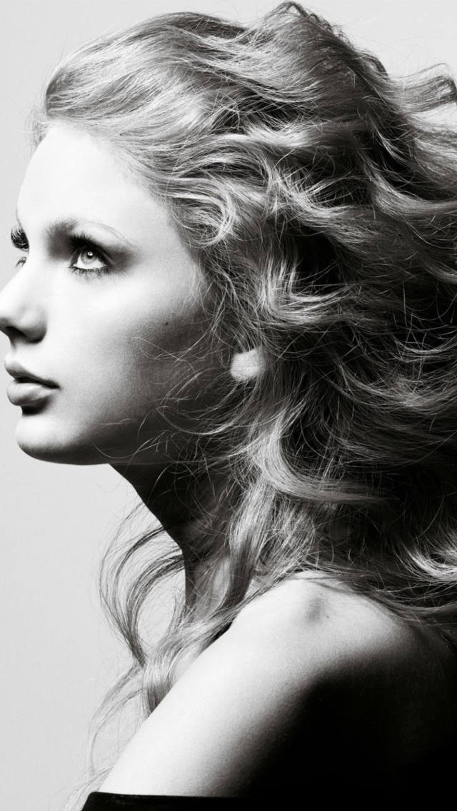 Обои Taylor Swift Side Portrait 640x1136