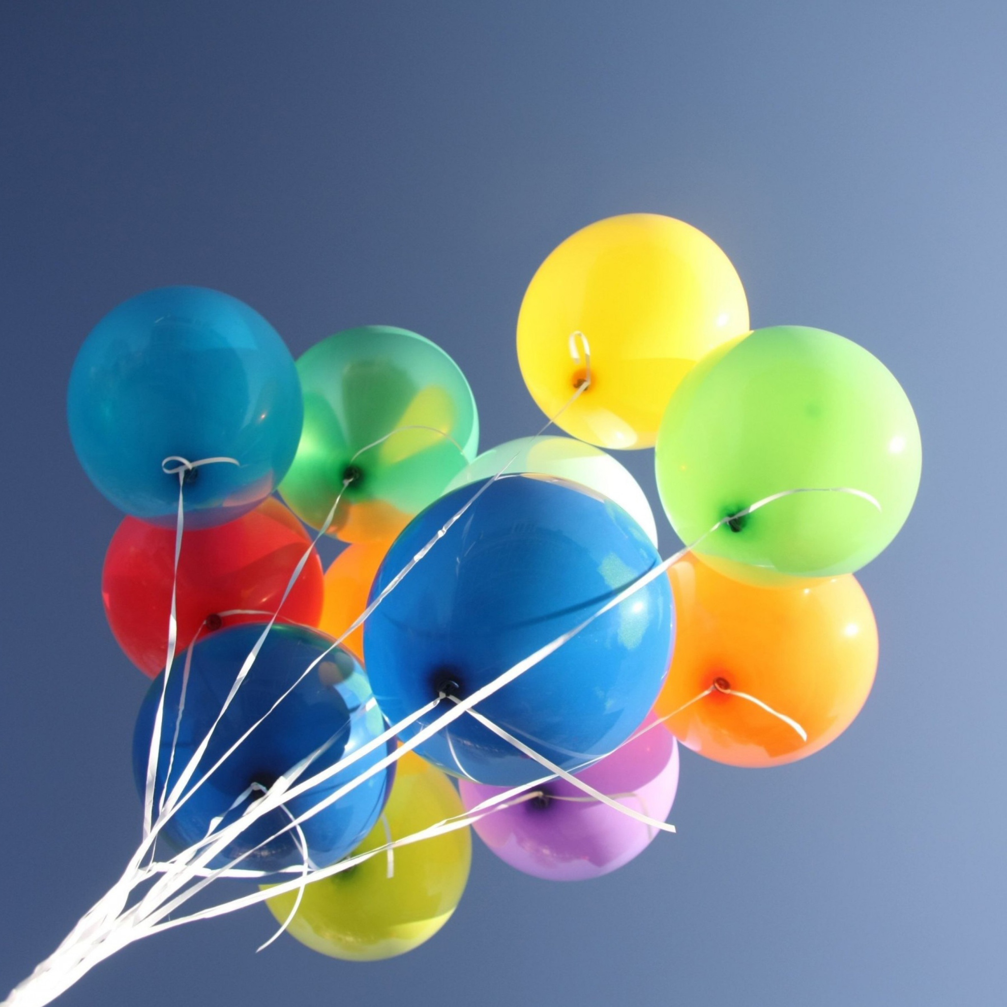 Fondo de pantalla Colorful Balloons 2048x2048