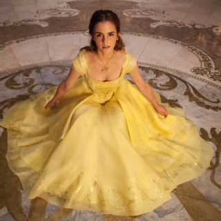 Kostenloses Emma Watson in Beauty and the Beast Wallpaper für iPad 2