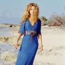 Shakira On Beach wallpaper 128x128
