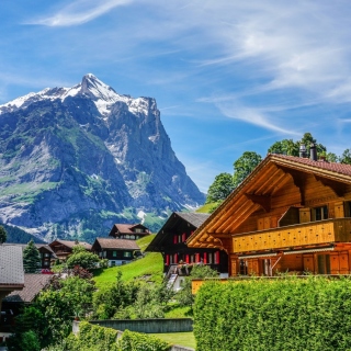 Mountains landscape in Slovenia with Chalet - Fondos de pantalla gratis para 128x128