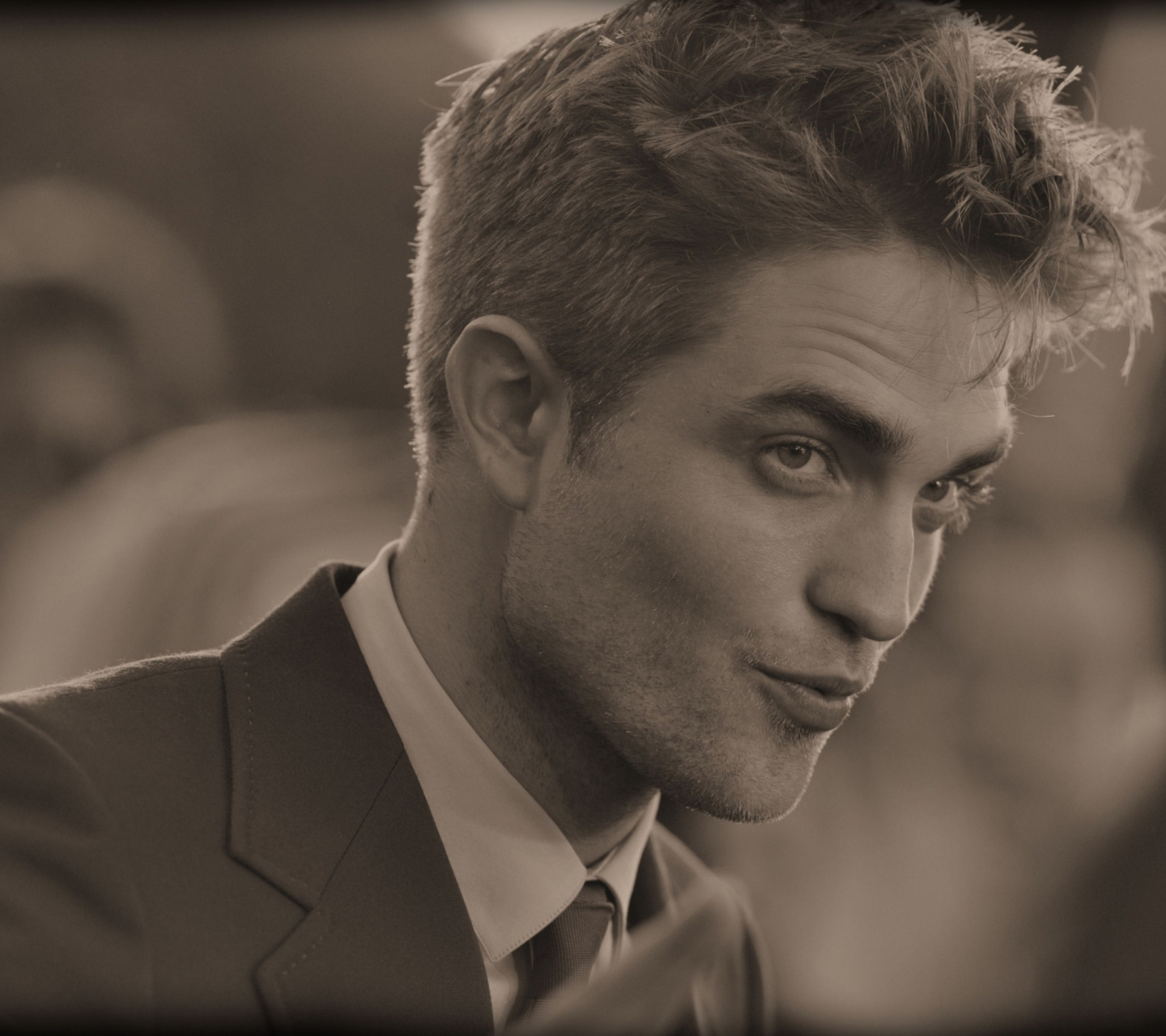 Fondo de pantalla Robert Pattinson 1440x1280