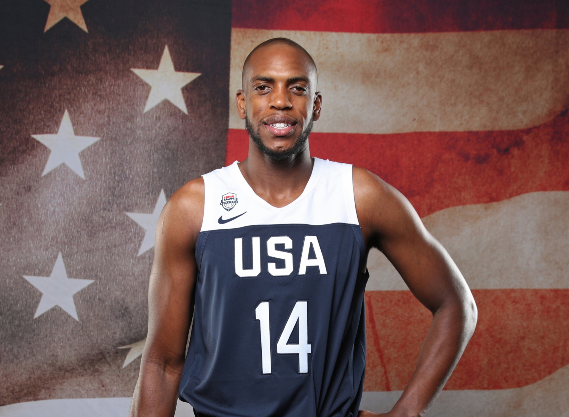 Обои Khris Middleton in Milwaukee Bucks 1920x1408