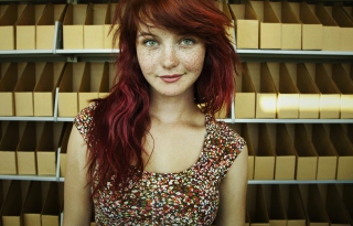 Beautiful Freckled Redhead - Obrázkek zdarma 