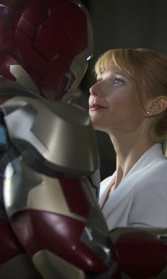 Обои Iron Man And Pepper Potts 240x400