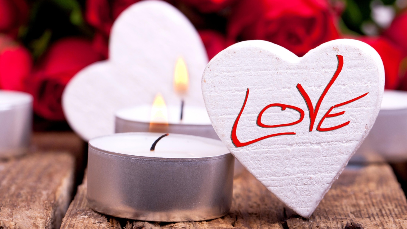 Das Love Heart And Candles Wallpaper 1366x768