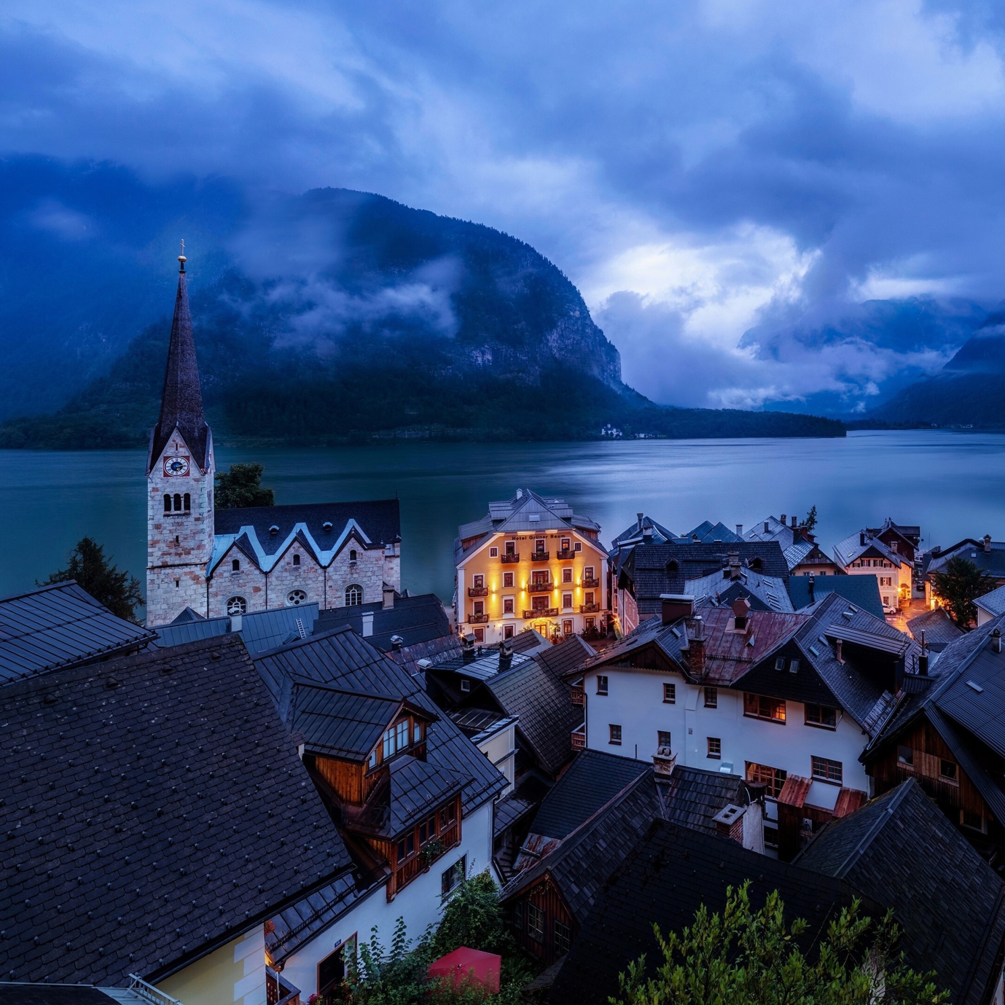 Hallstatt Austria Mist City wallpaper 2048x2048