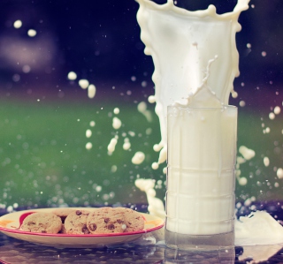 Картинка Glass Of Milk для iPad mini