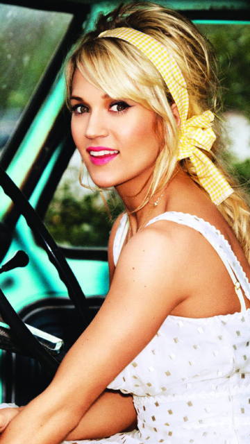 Sfondi Carrie Underwood American Country Singer 360x640
