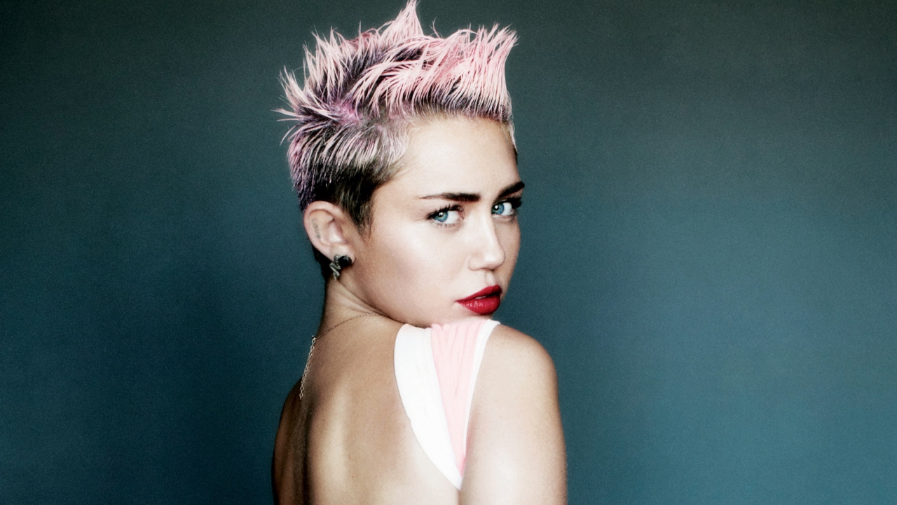 Miley Cyrus For V Magazine wallpaper 1280x720