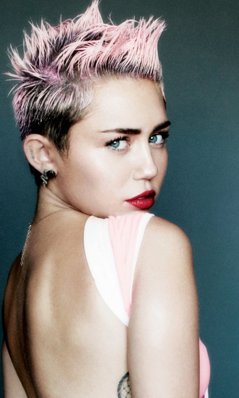 Обои Miley Cyrus For V Magazine 480x800