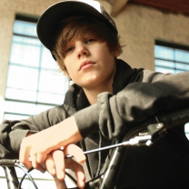 Fondo de pantalla Justin Bieber 208x208