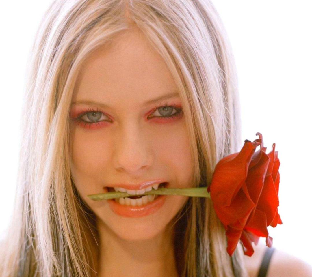 Fondo de pantalla Avril Lavigne 1080x960
