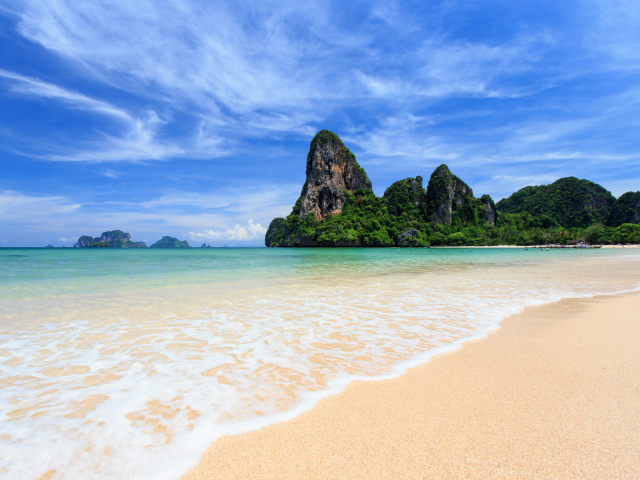 Railay Beach in Thailand wallpaper 640x480