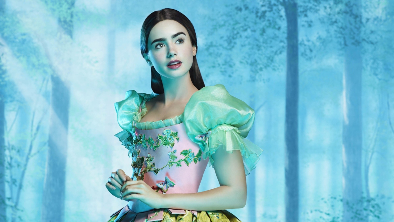 Screenshot №1 pro téma Lilly Collins As Snow White 1280x720