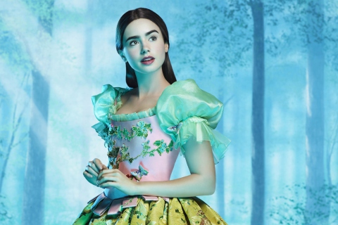 Fondo de pantalla Lilly Collins As Snow White 480x320