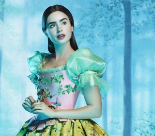 Lilly Collins As Snow White - Obrázkek zdarma pro iPad 3