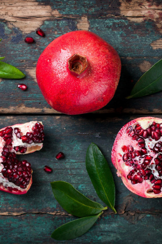 Organic Pomegranate wallpaper 320x480