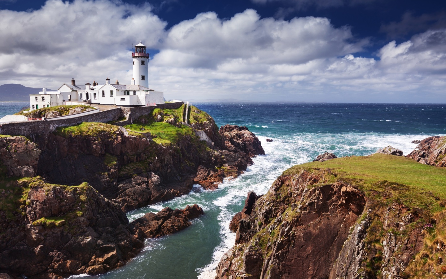 Обои Fanad Ireland Lighthouse 1440x900